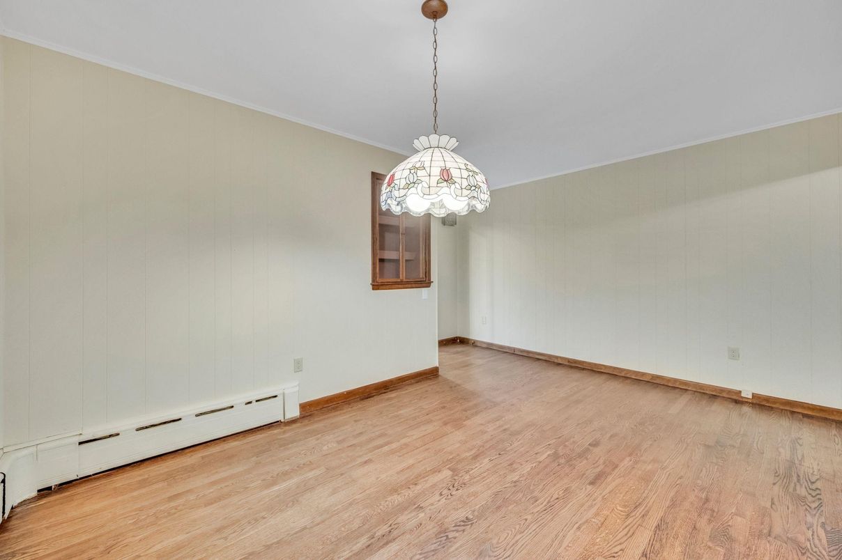 Chandelier, Empty room, Interior, Pendant Lights, Wood Texture Flooring