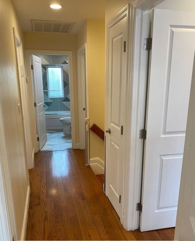 Bathroom, Interior, Recessed Lighting, Wood Texture Flooring