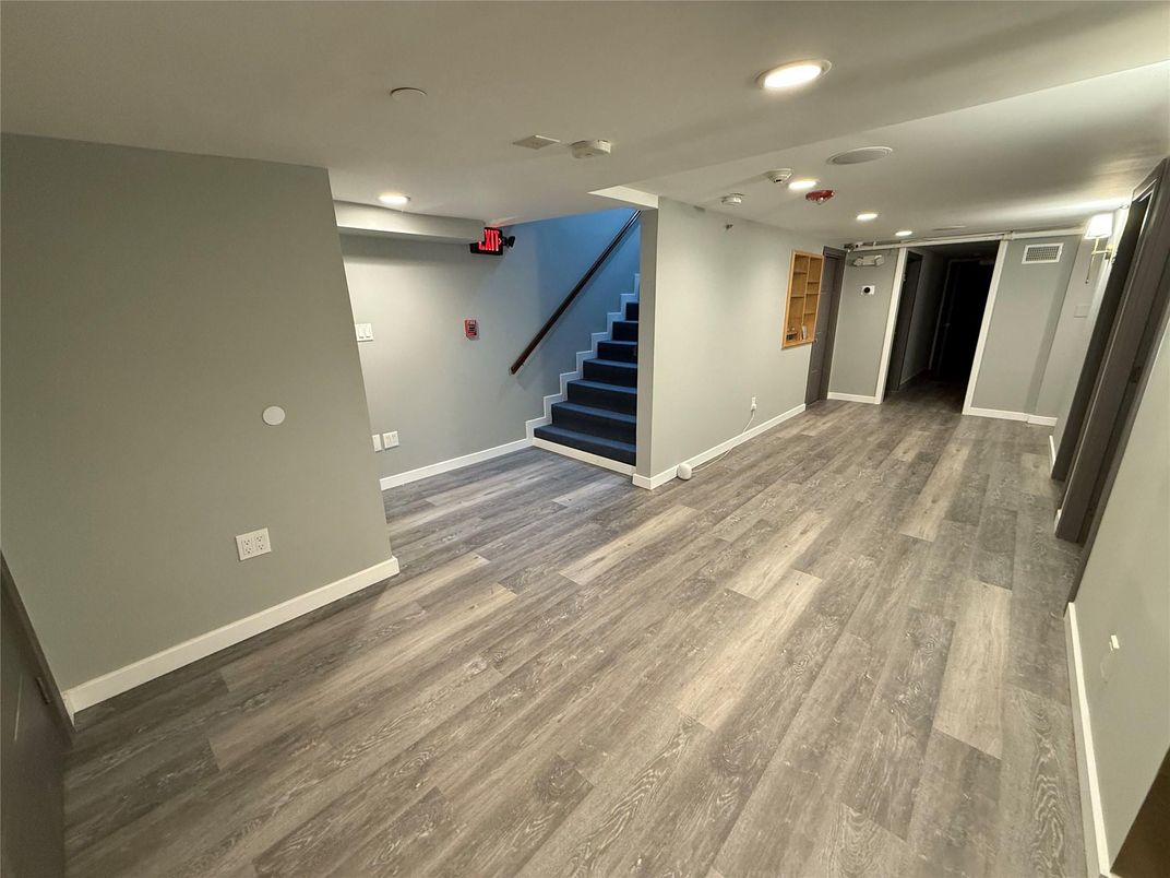 Elevator, Interior, Recessed Lighting, Wood Texture Flooring