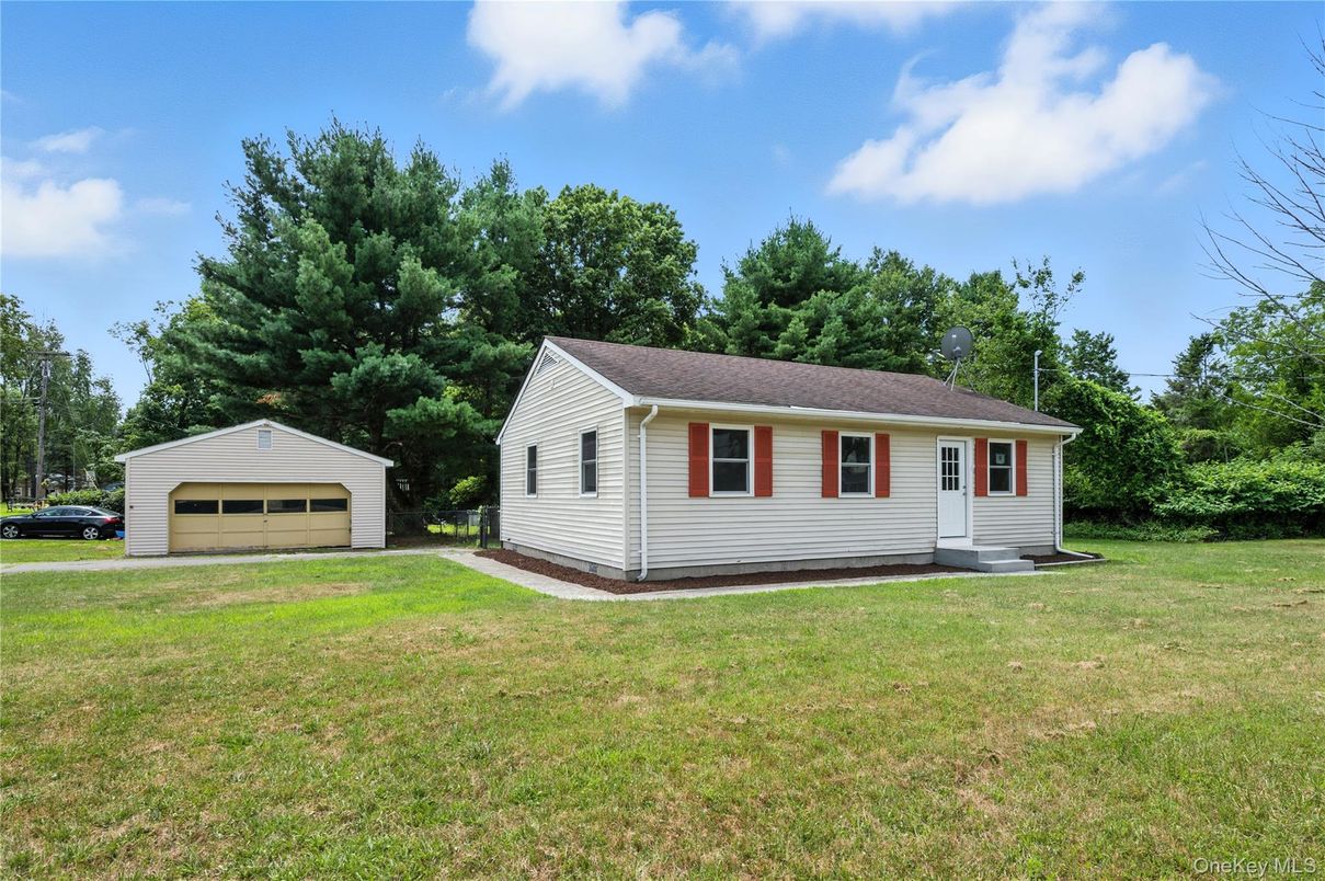 Backyard, Detached Garage, Exterior