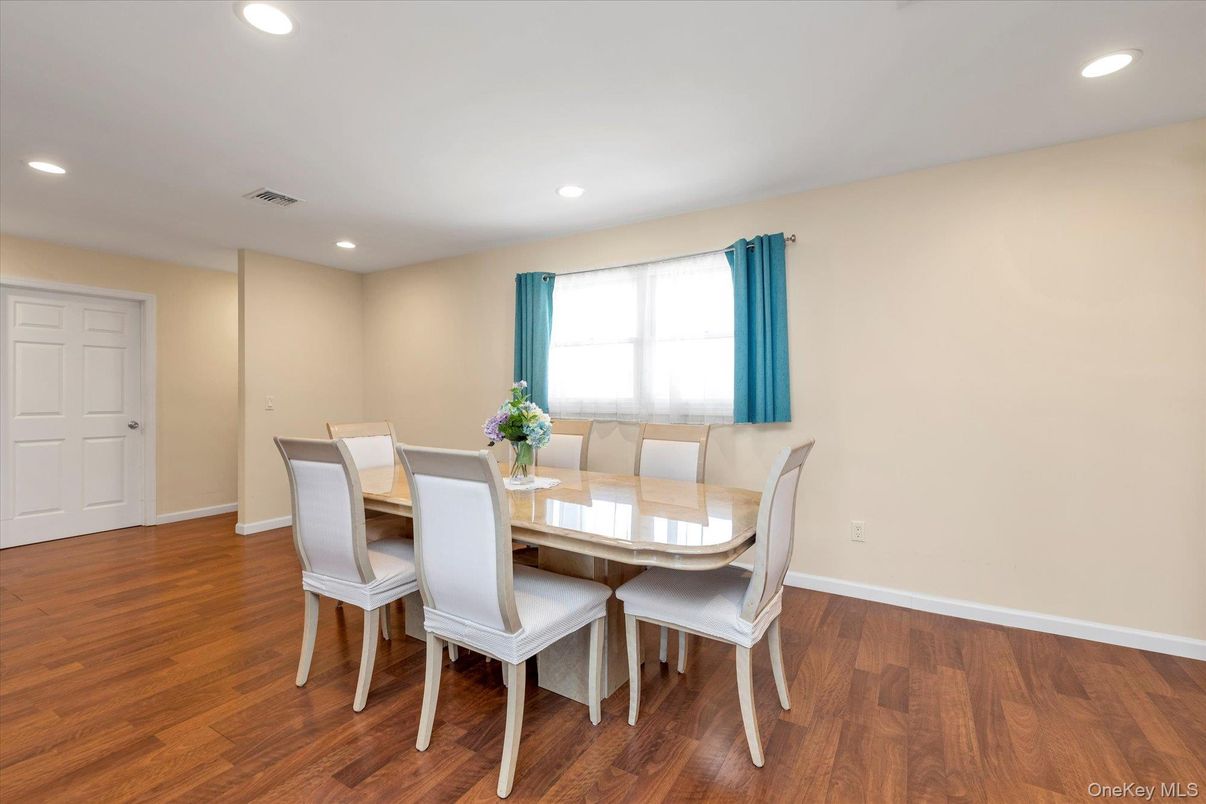 Dining room, Interior, Recessed Lighting, Wood Texture Flooring