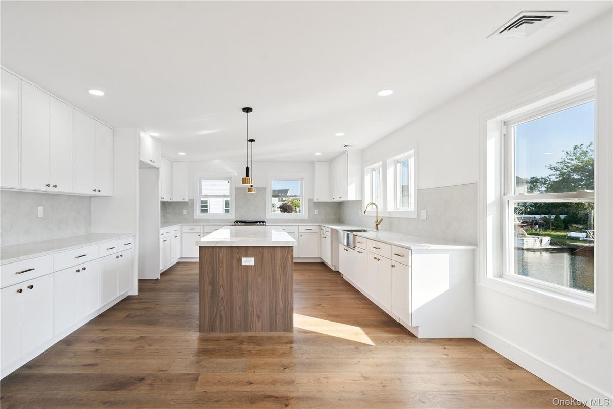 Interior, Kitchen, Pendant Lights, Recessed Lighting, Wood Texture Flooring