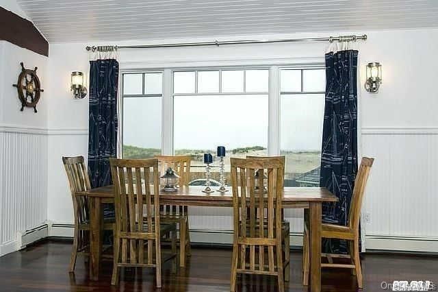 Dining room, Interior, Wood Texture Flooring