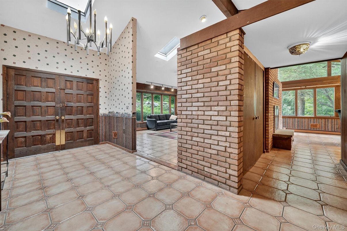 Chandelier, Interior, Recessed Lighting, Wooden Beams