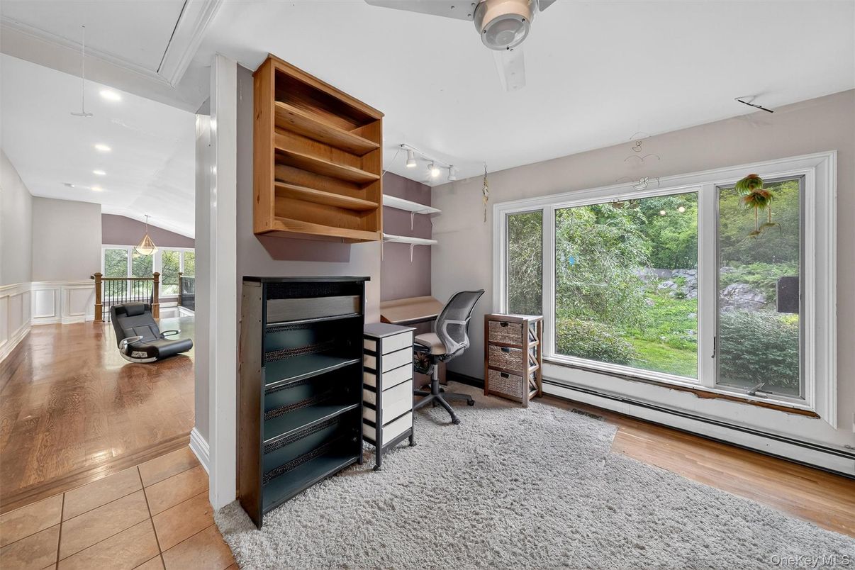 Home Office, Interior, Recessed Lighting, Wood Texture Flooring