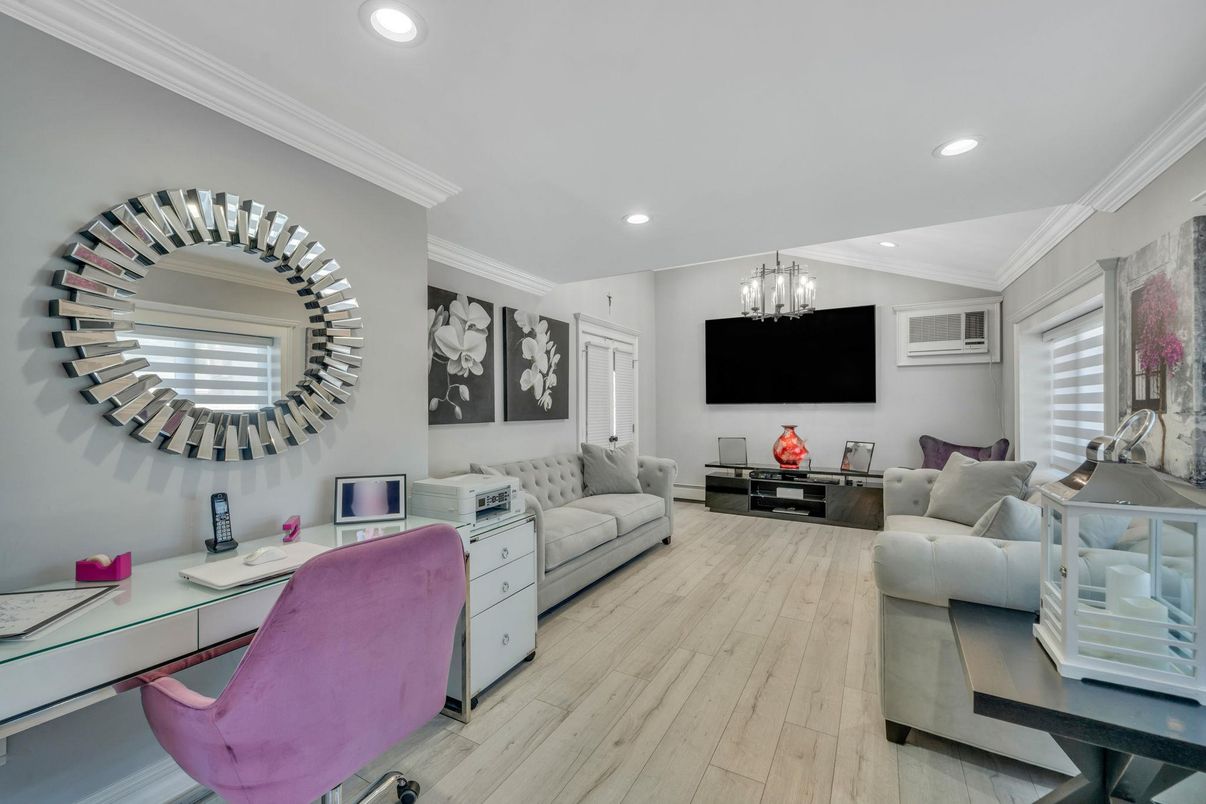 Chandelier, Home Office, Interior, Living room, Recessed Lighting, Wood Texture Flooring
