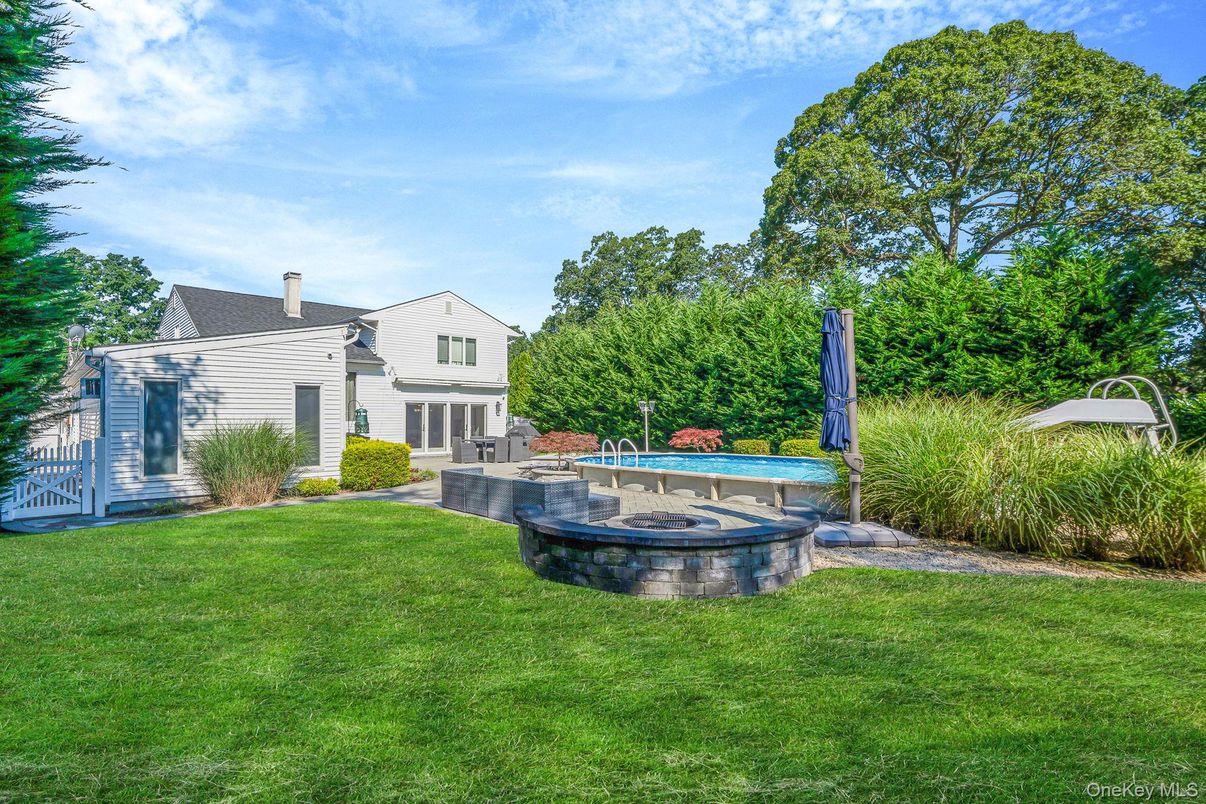 Backyard, Exterior, Pool