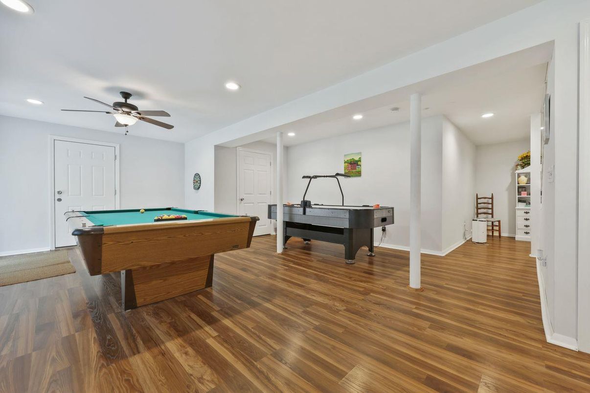 Billiard Table, Game Room, Interior, Recessed Lighting, Wood Texture Flooring