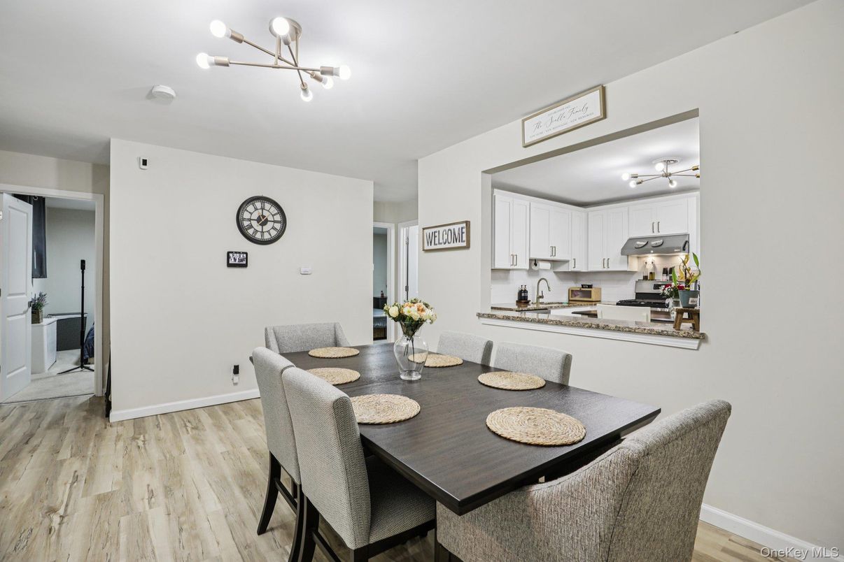 Dining room, Interior, Kitchen, Pendant Lights, Wood Texture Flooring