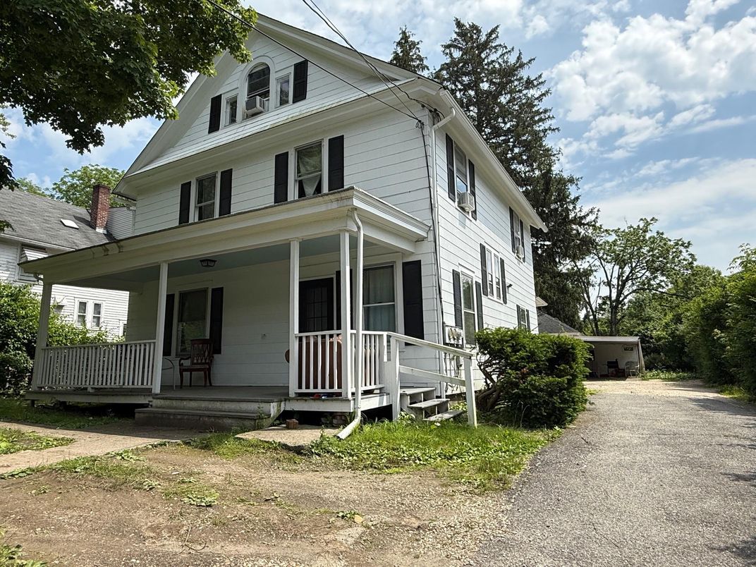 Exterior, Facade, Queen Anne Victorian