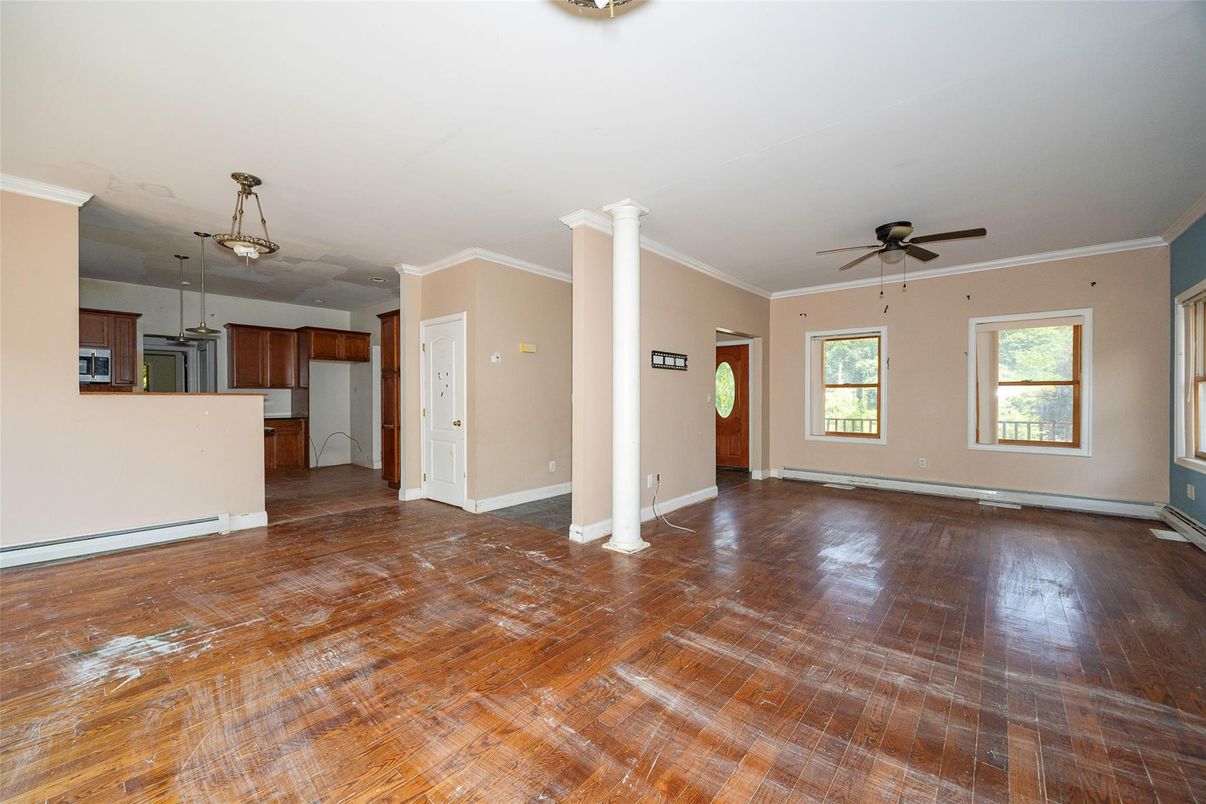 Empty room, Interior, Kitchen, Pendant Lights, Wood Texture Flooring