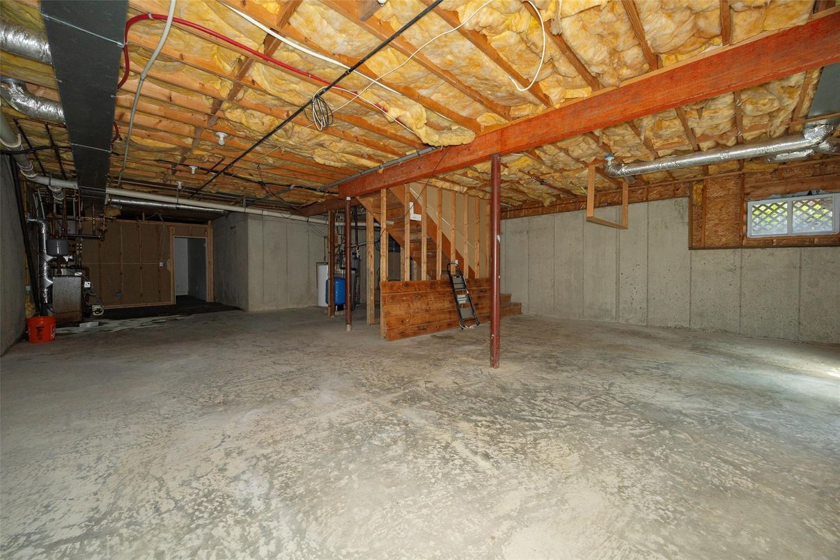 Interior, Wooden Beams