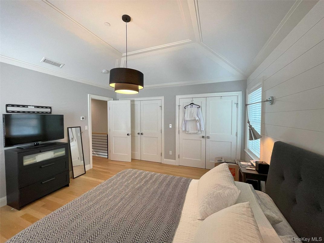Bedroom, Interior, Pendant Lights, Wood Texture Flooring