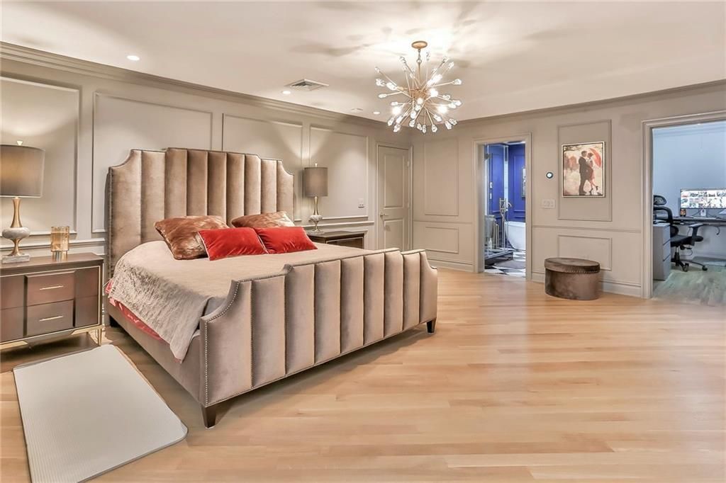 Bedroom, Interior, Pendant Lights, Recessed Lighting, Wood Texture Flooring