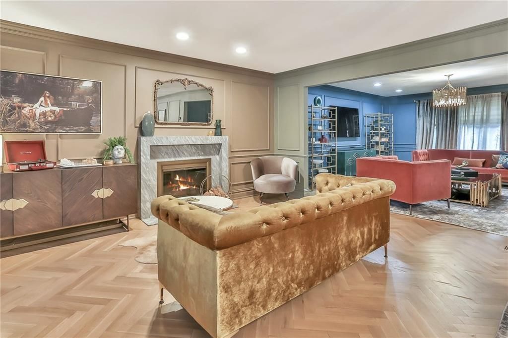 Chandelier, Dining room, Fireplace, Interior, Living room, Recessed Lighting, Wood Texture Flooring