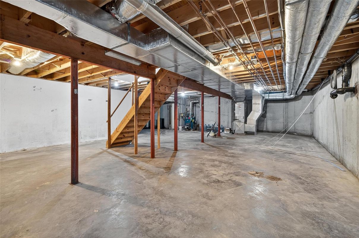 Interior, Wooden Beams