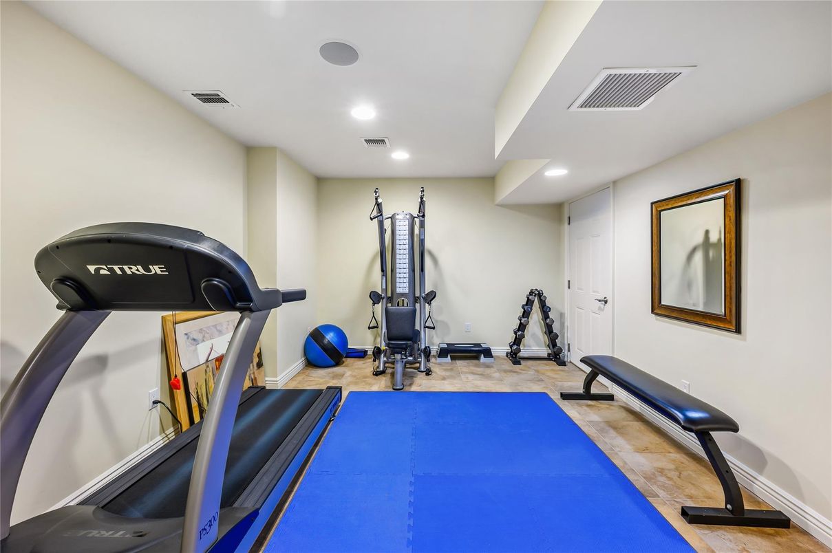 Fitness Equipment, Interior, Recessed Lighting