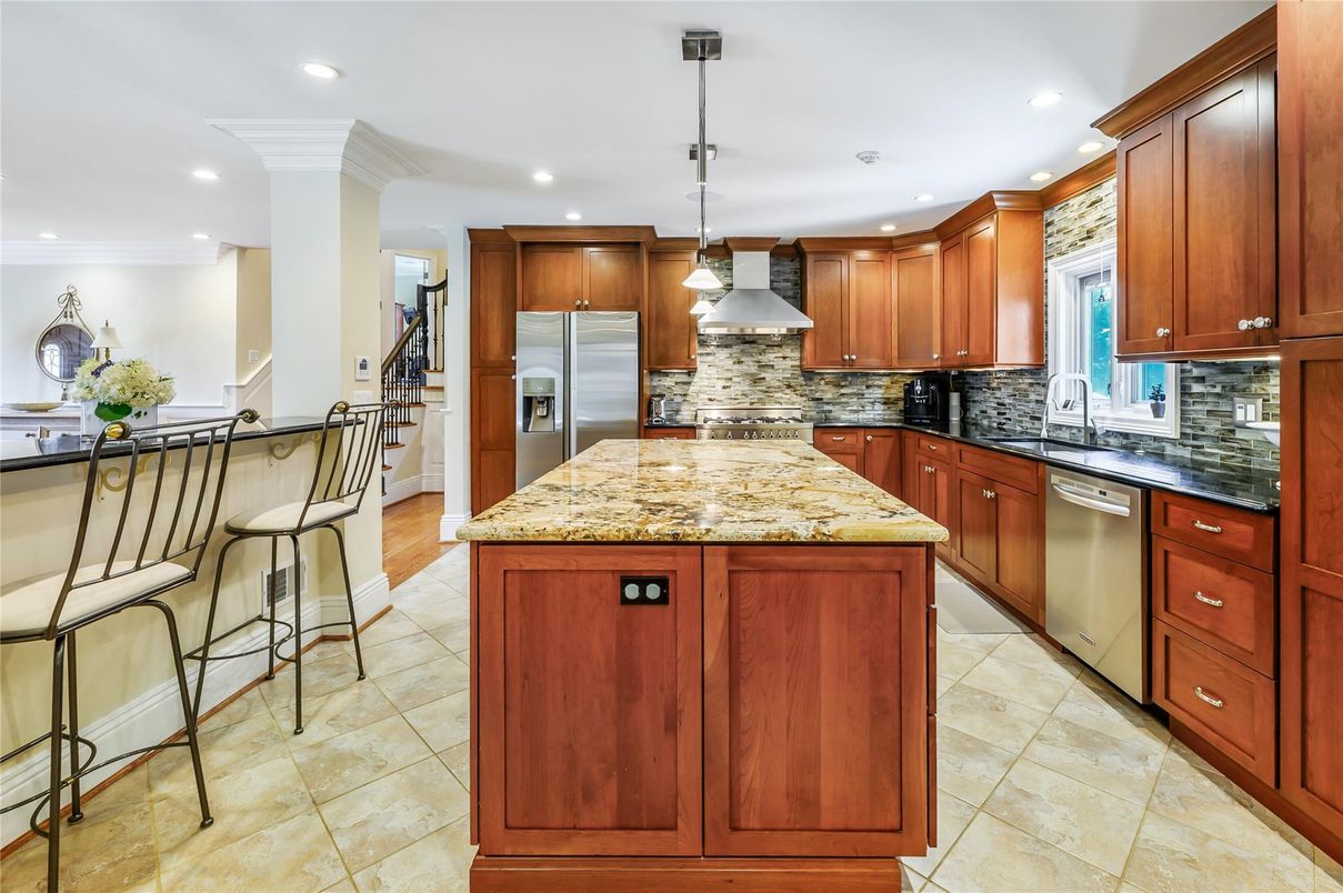 Interior, Kitchen, Pendant Lights, Recessed Lighting, Stainless Steel Appliances