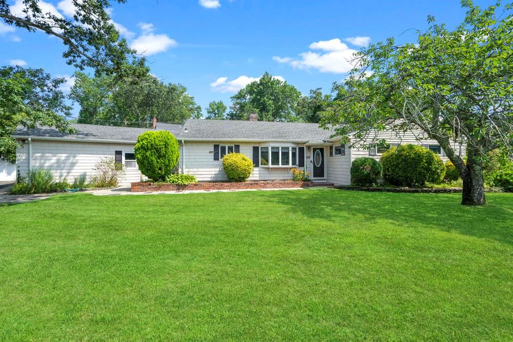 Backyard, Exterior, Facade, Ranch