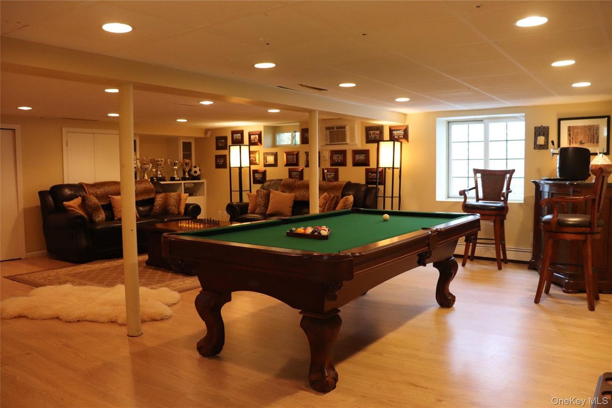 Billiard Table, Game Room, Interior, Recessed Lighting, Wood Texture Flooring