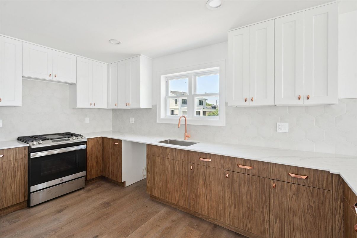 Interior, Kitchen, Recessed Lighting, Wood Texture Flooring