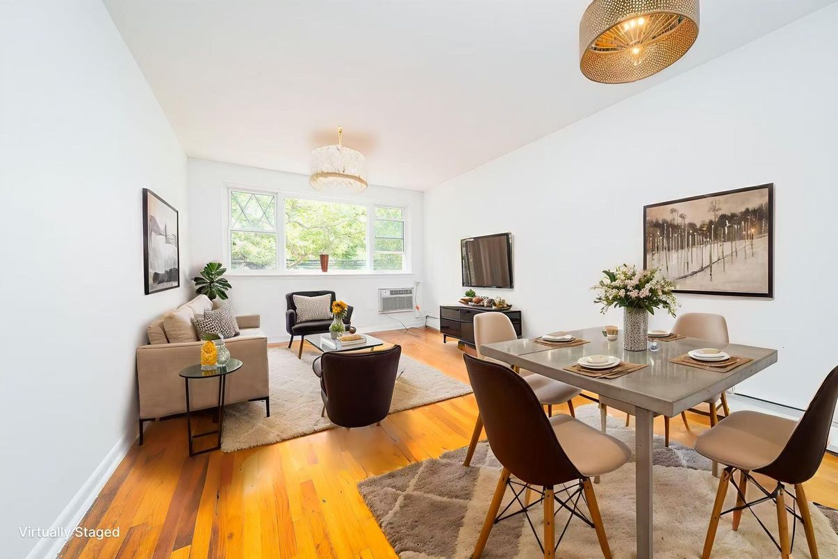 Chandelier, Dining room, Interior, Living room, Wood Texture Flooring