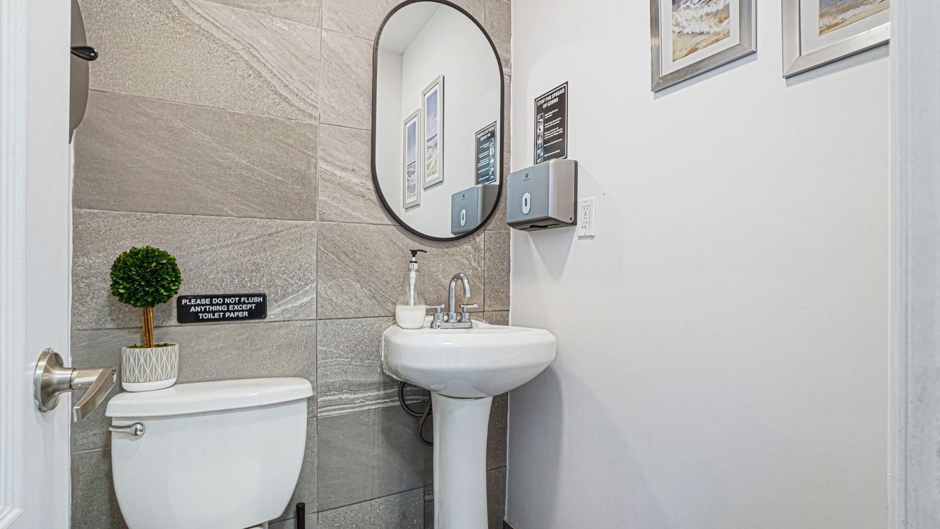 Bathroom, Interior