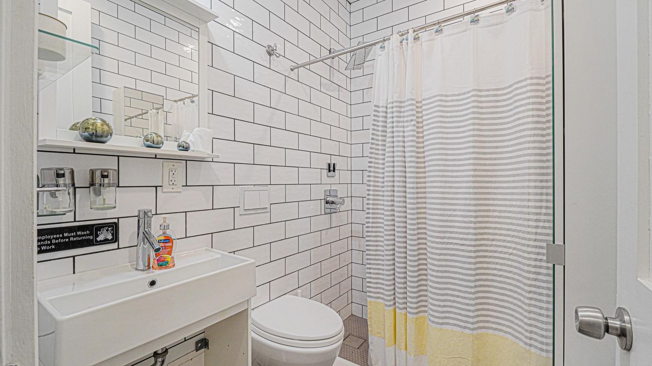 Bathroom, Interior