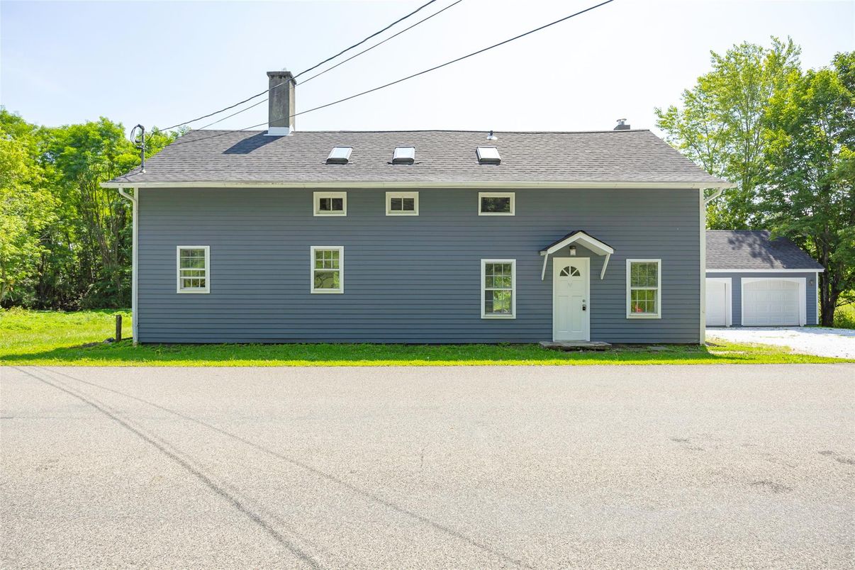 Backyard, Detached Garage, Exterior