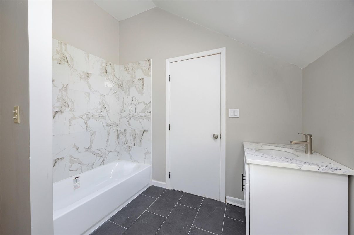 Bathroom, Interior, Marble Walls
