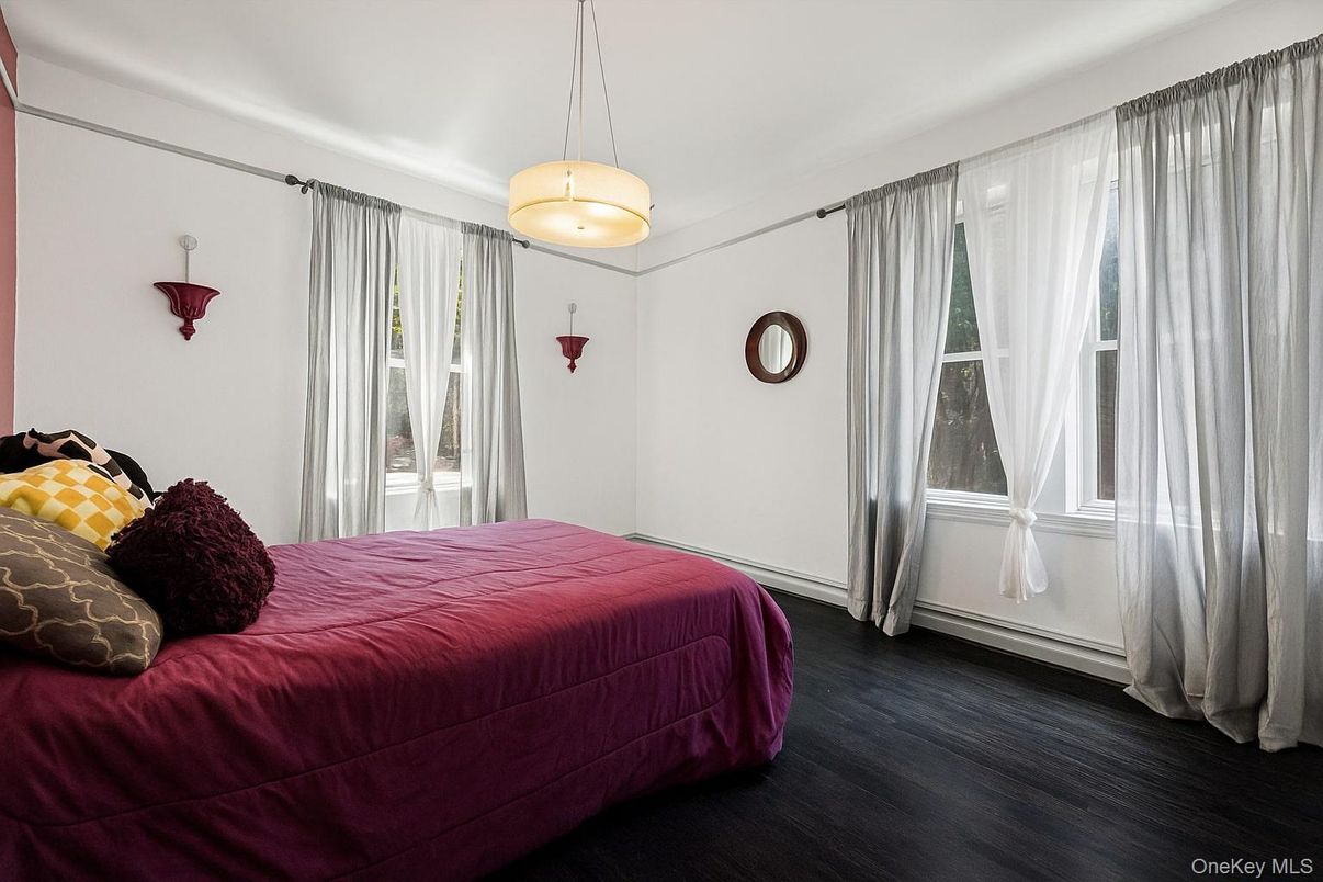 Bedroom, Interior, Pendant Lights, Wood Texture Flooring