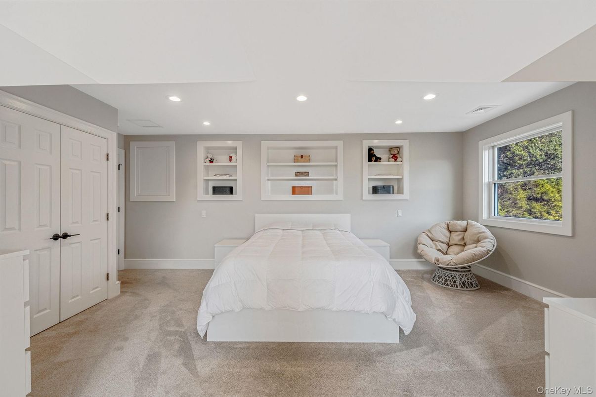 Bedroom, Interior, Recessed Lighting