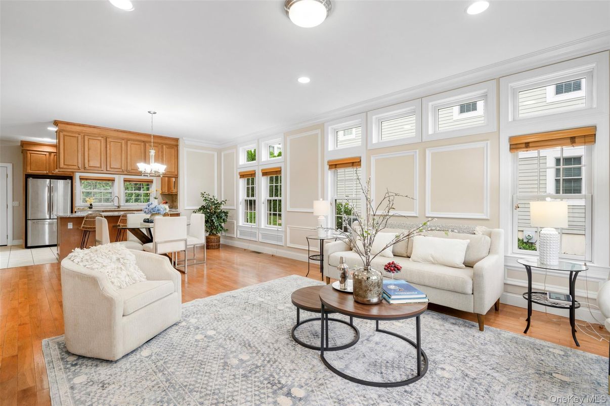 Dining room, Interior, Kitchen, Living room, Pendant Lights, Recessed Lighting, Stainless Steel Appliances, Wood Texture Flooring