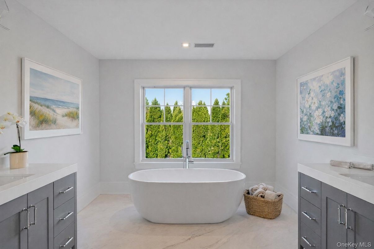 Bathroom, Free Standing Baths, Interior, Recessed Lighting