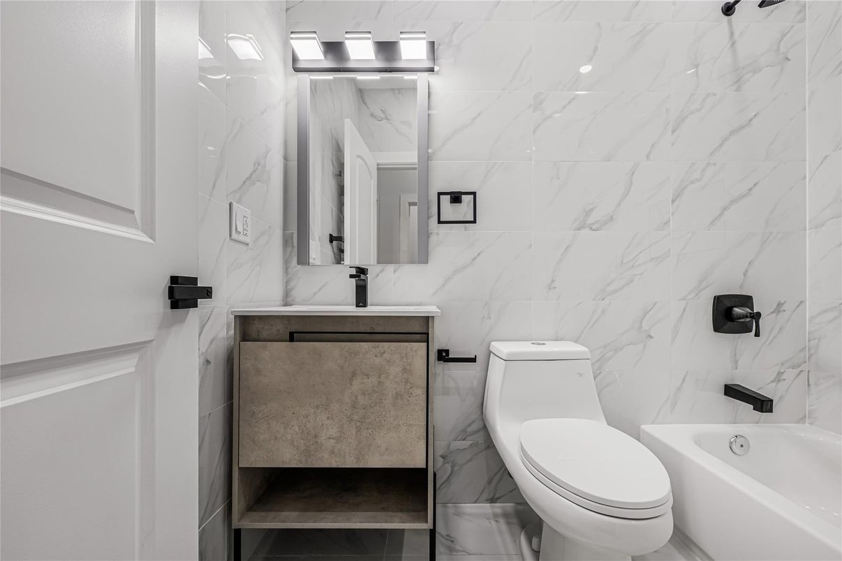 Bathroom, Interior, Marble Walls