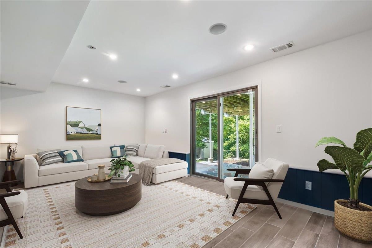 Interior, Living room, Recessed Lighting, Wood Texture Flooring