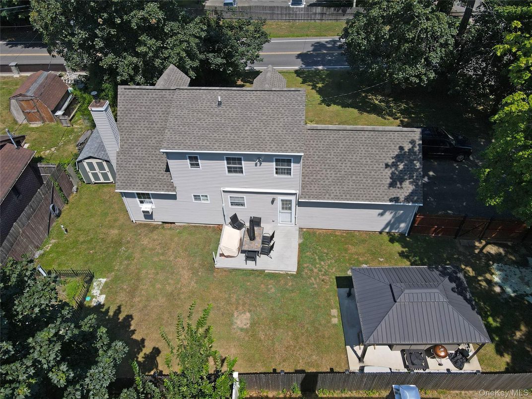 Exterior, Drone