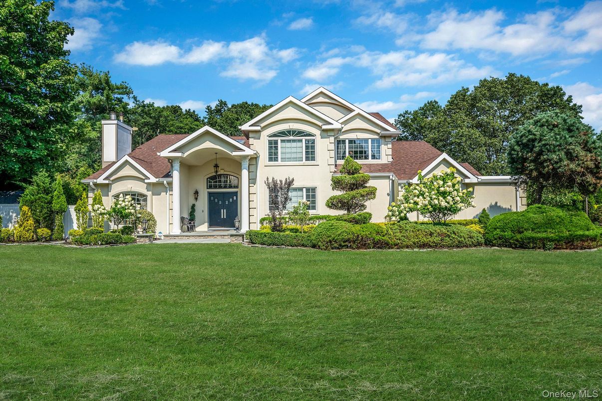 Backyard, Exterior, Facade, French Provincial