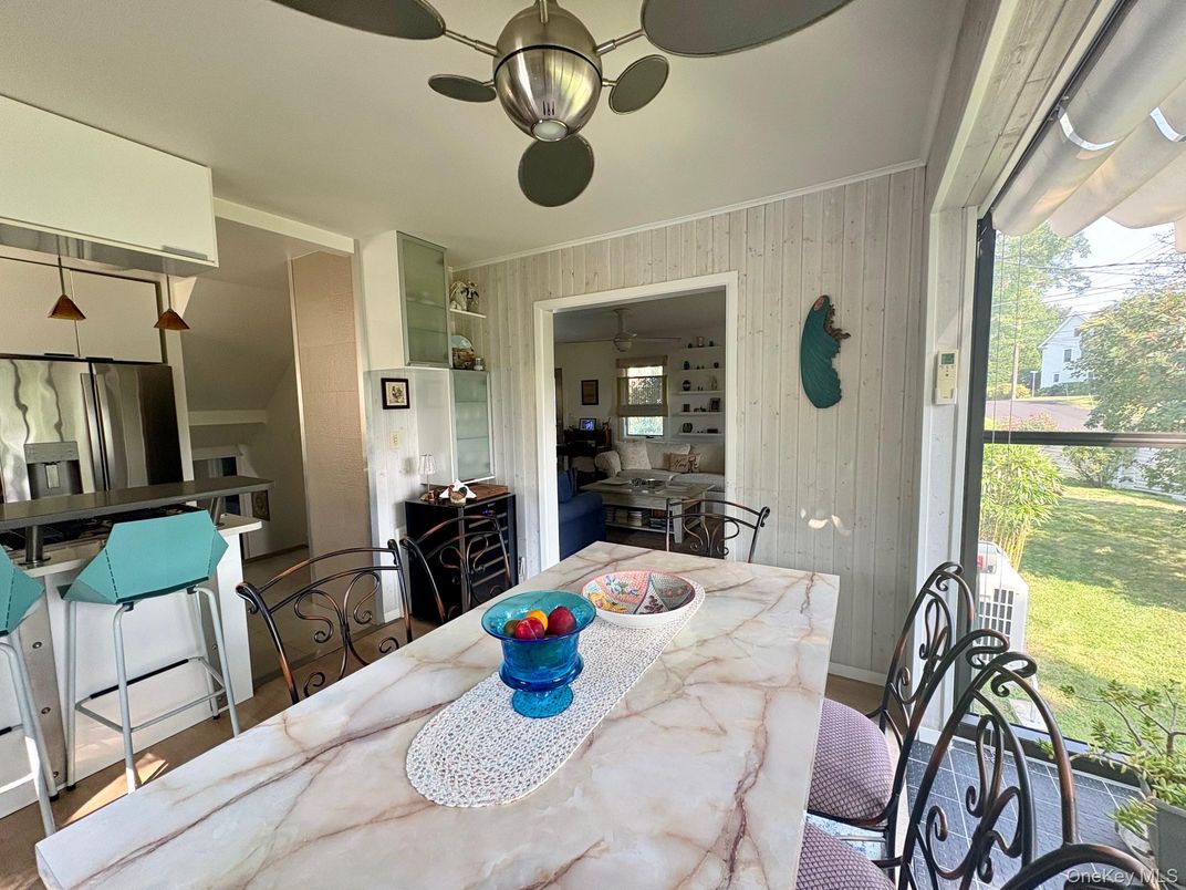 Dining room, Interior