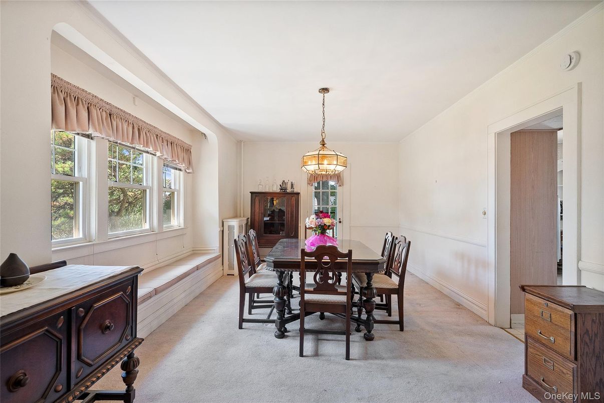 Dining room, Interior, Pendant Lights