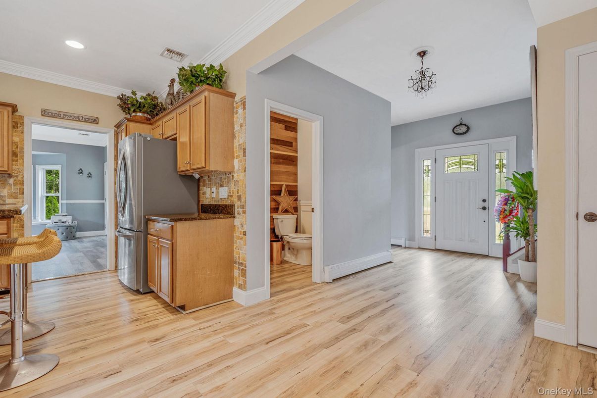 Bathroom, Interior, Kitchen, Recessed Lighting, Wood Texture Flooring