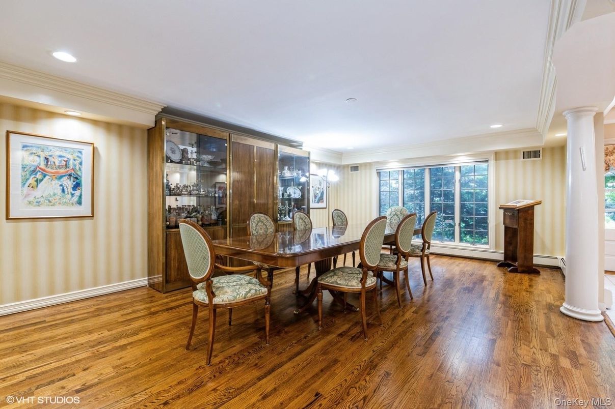 Dining room, Interior, Recessed Lighting, Wood Texture Flooring
