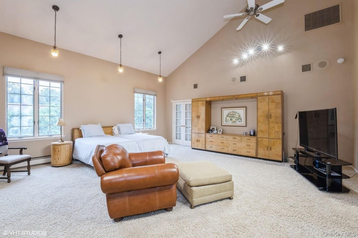 Bedroom, Interior, Pendant Lights
