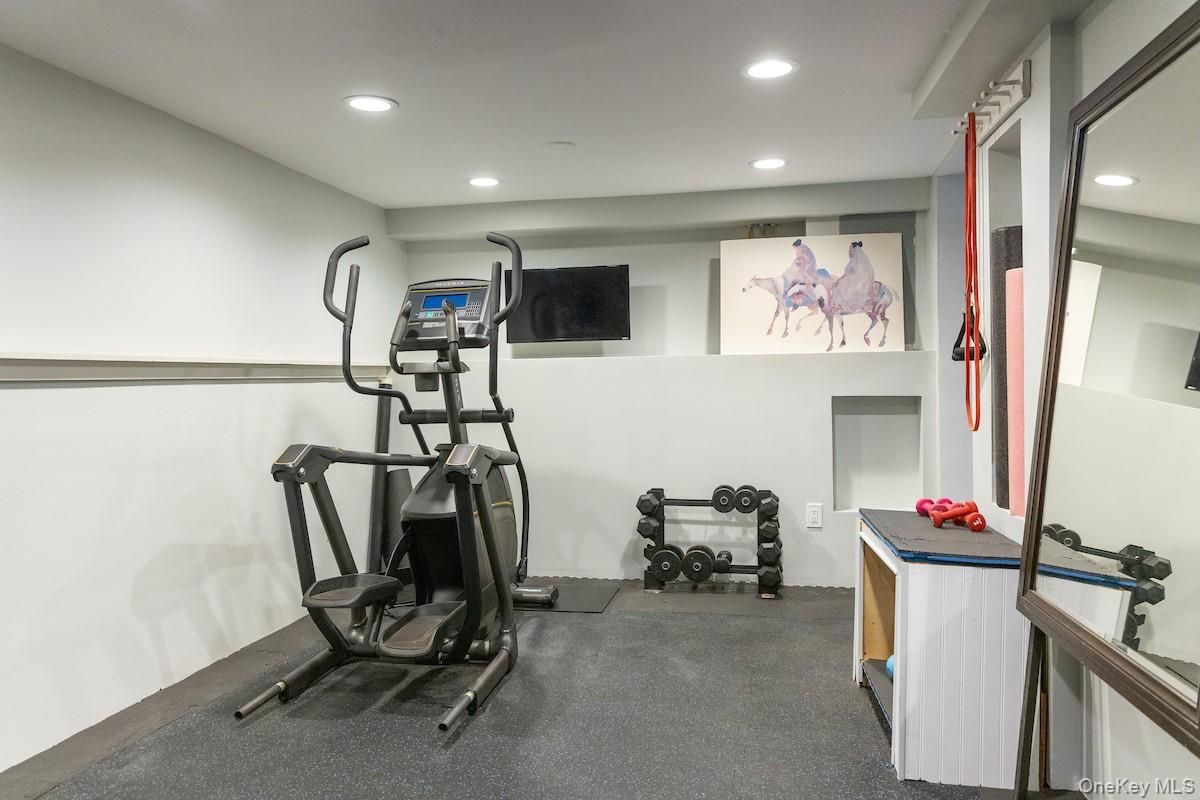 Fitness Equipment, Interior, Recessed Lighting