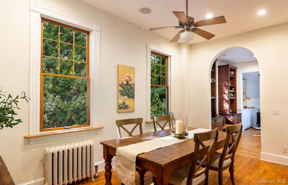 Dining room, Interior, Recessed Lighting, Wood Texture Flooring