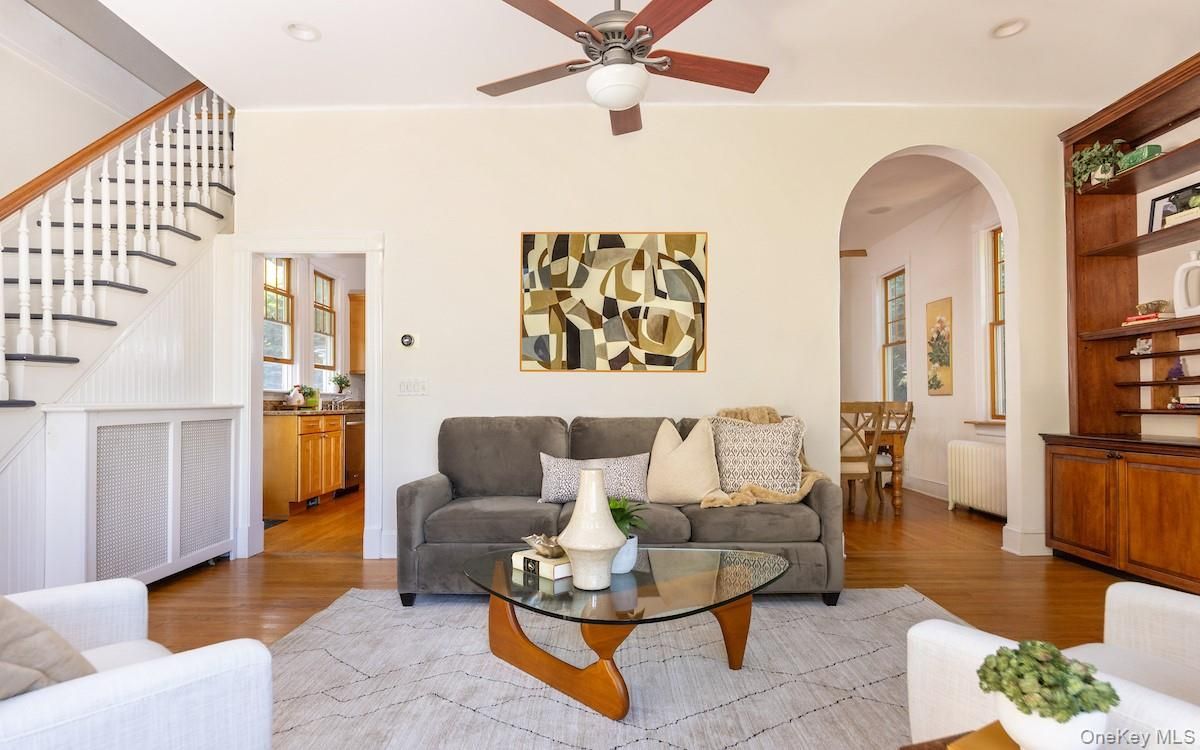 Dining room, Interior, Living room, Recessed Lighting, Wood Texture Flooring