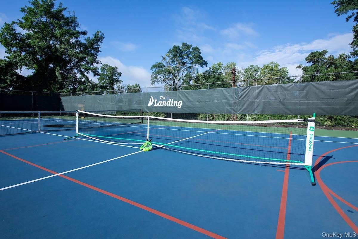 Exterior, Tennis Courts