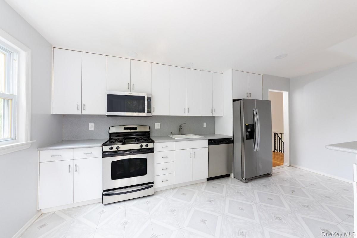 Interior, Kitchen, Stainless Steel Appliances