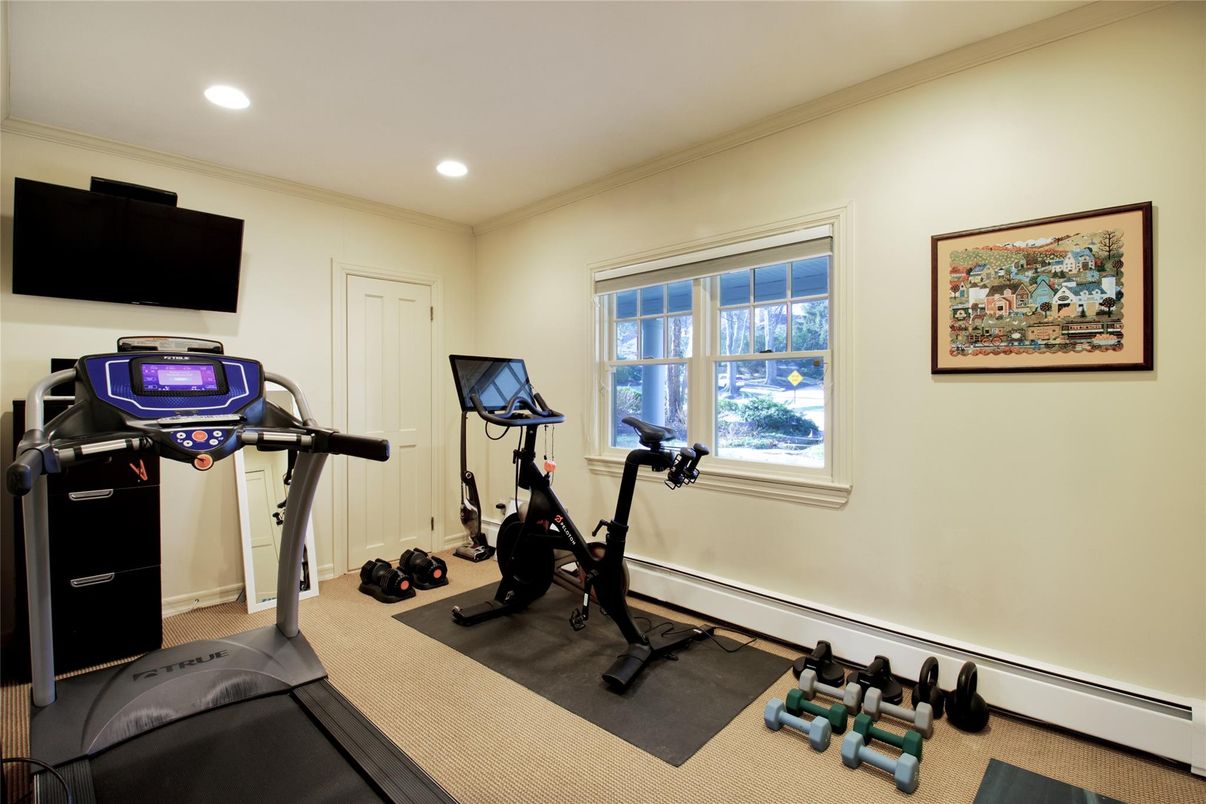 Fitness Equipment, Interior, Recessed Lighting