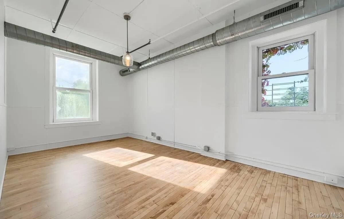 Empty room, Interior, Pendant Lights, Wood Texture Flooring